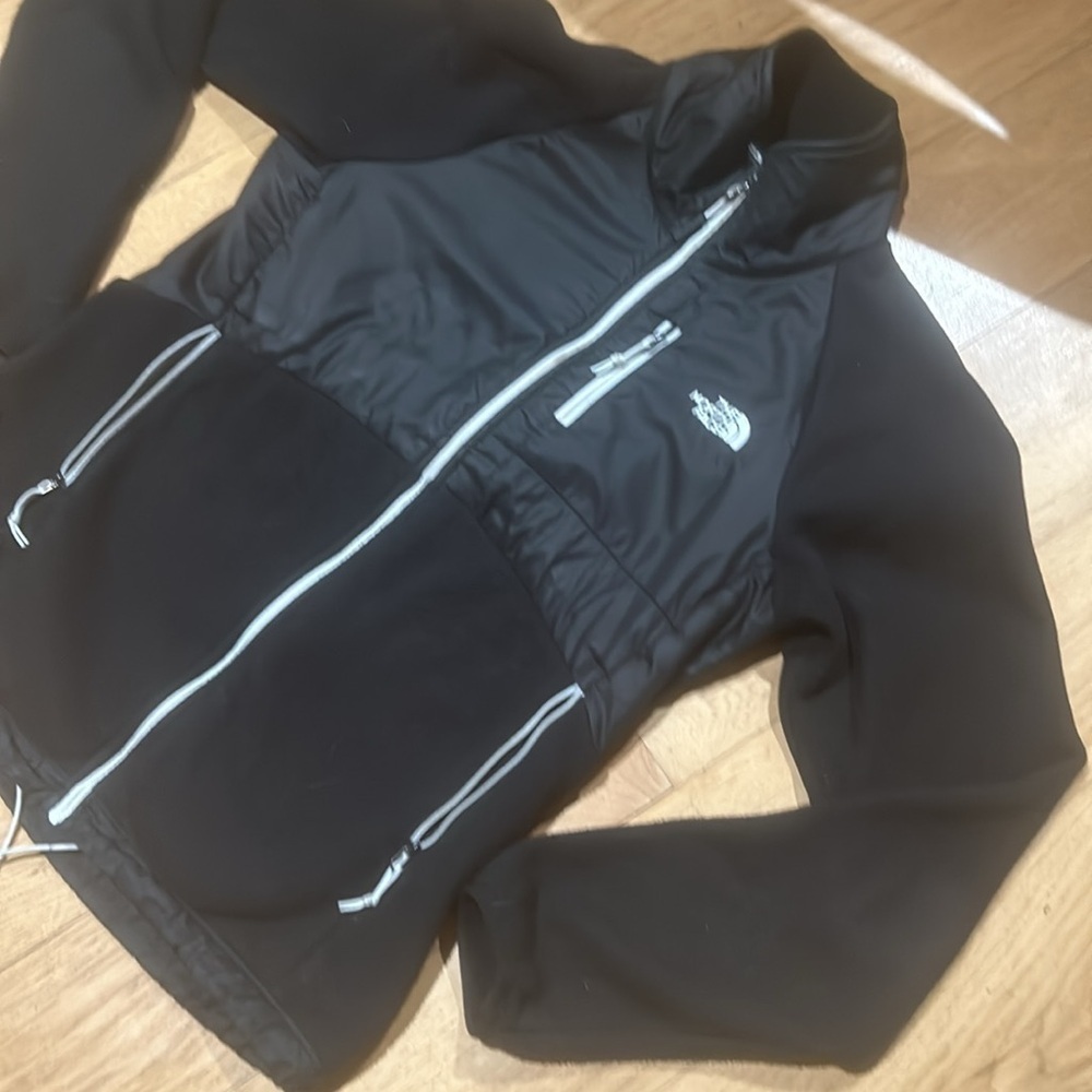 The North Face Sweater !! Small - Picture 2 of 5